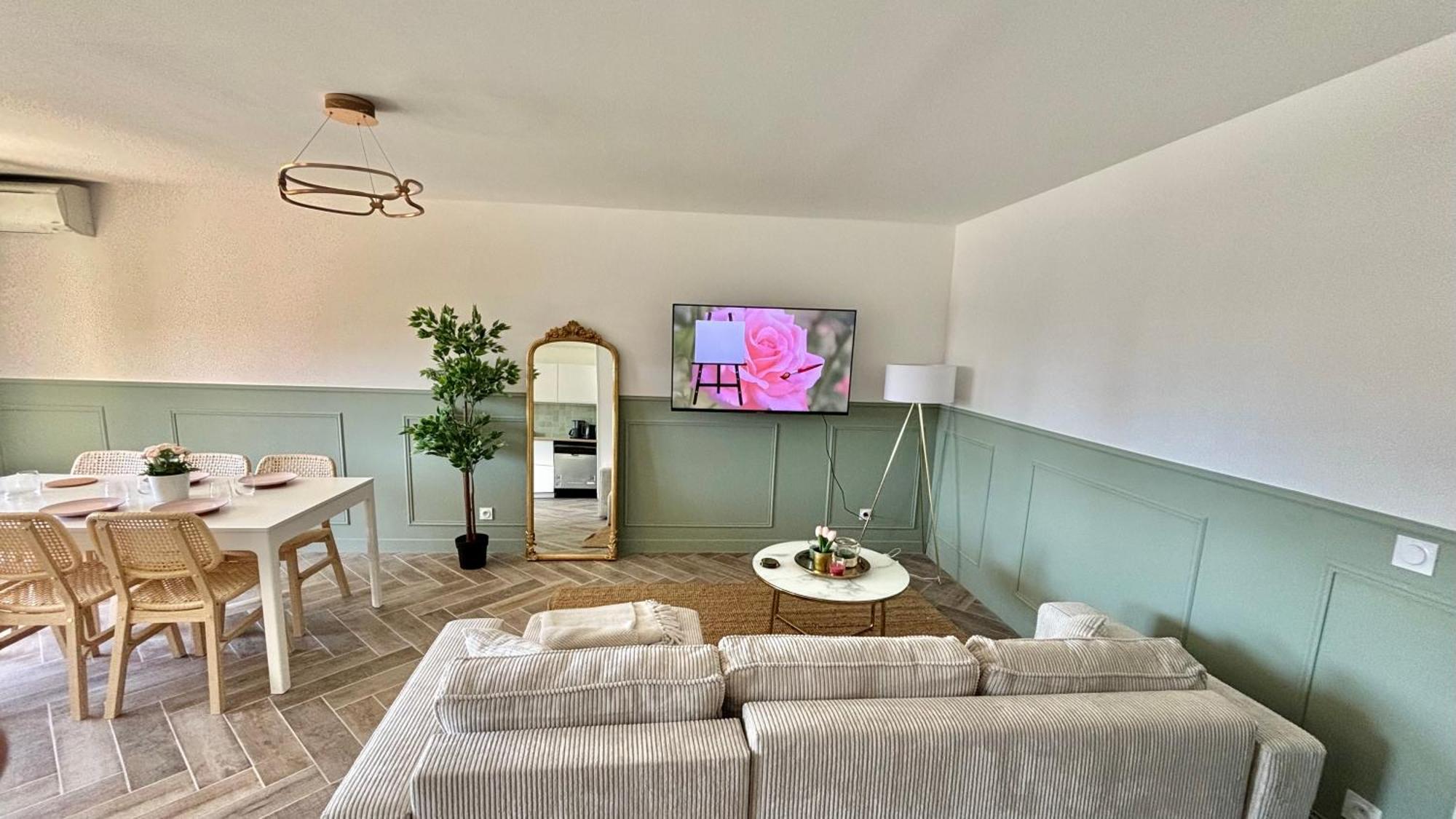 Modern & Cosy 3 Bedrooms Train Tramway Ницца Экстерьер фото